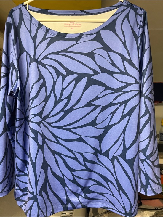 Vineyard Vines Tops - Vineyard Vines cornflower & navy stretch Long Sleeve Top